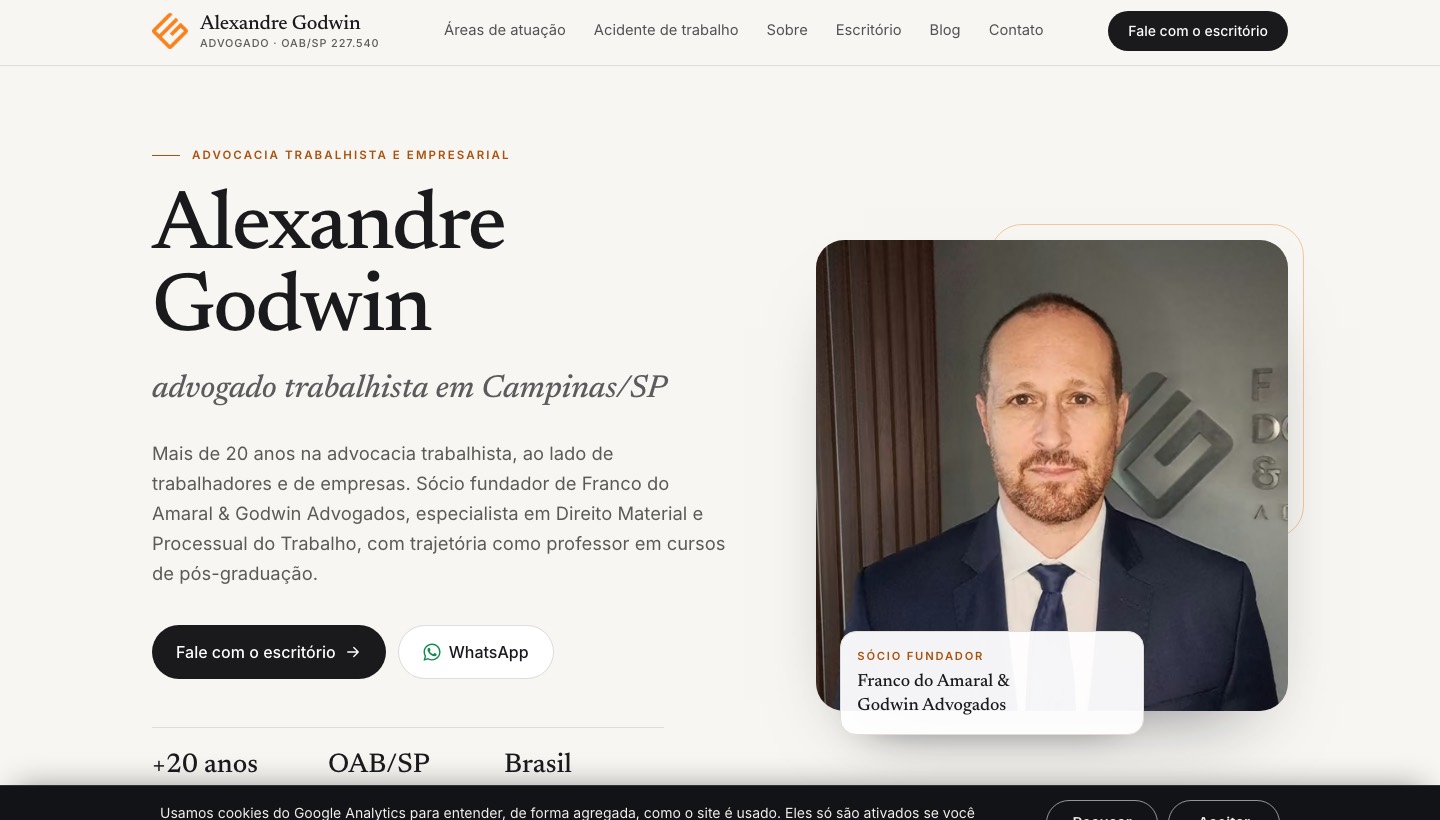 Site Alexandre Godwin no computador